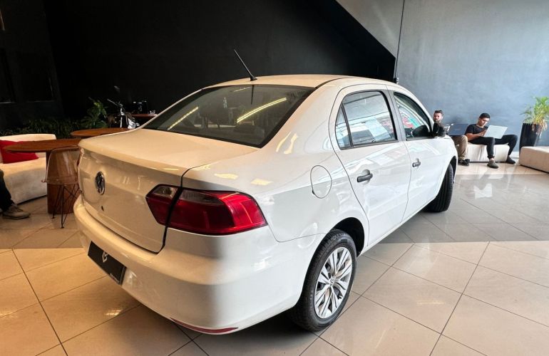 Volkswagen Voyage 1.0 12v MPi Totalflex 4p Manual - Foto #6