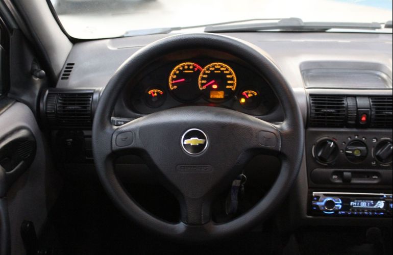 Chevrolet Classic 1.0 MPFi LS 8v - Foto #8