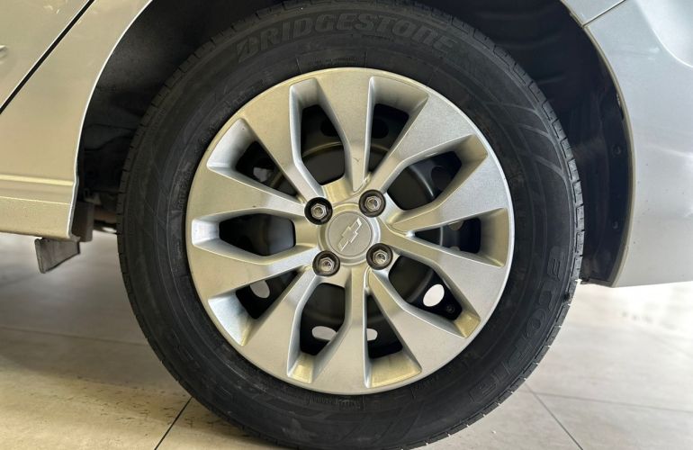 Chevrolet Prisma 1.4 MPFi LT 8v - Foto #8