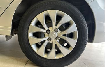 Chevrolet Prisma 1.4 MPFi LT 8v - Foto #8