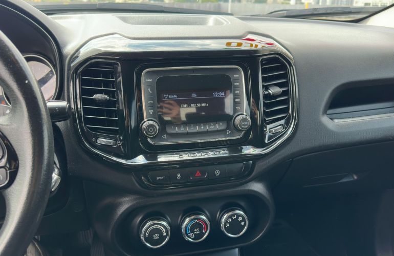 Fiat Toro 1.8 16V Evo Freedom - Foto #6