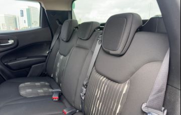 Fiat Toro 1.8 16V Evo Freedom - Foto #10