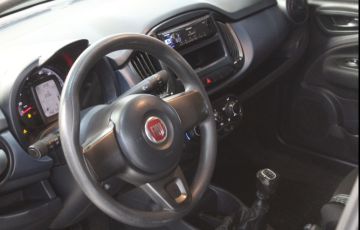 Fiat Uno 1.0 Fire Attractive - Foto #4