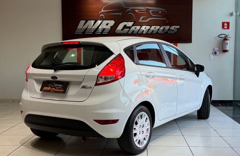 Ford Fiesta 1.5 S Hatch 16v - Foto #4