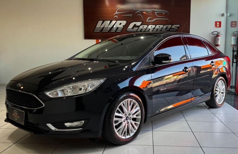 Ford Focus 2.0 SE Plus 16v - Foto #2