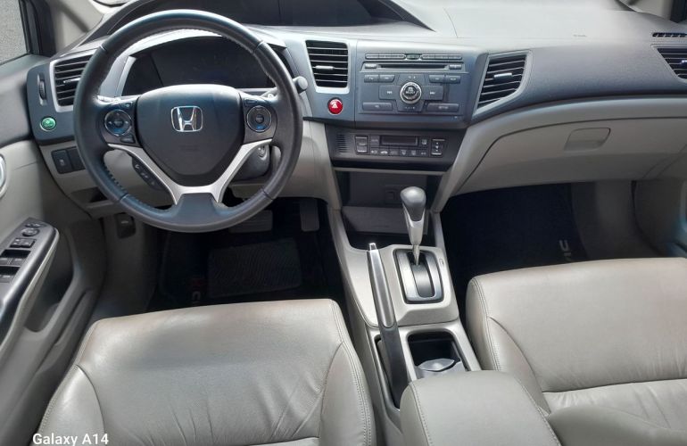 Honda Civic 2.0 LXR 16v - Foto #8
