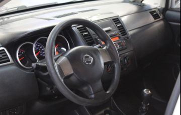 Nissan Tiida 1.8 Sedan 16v - Foto #3