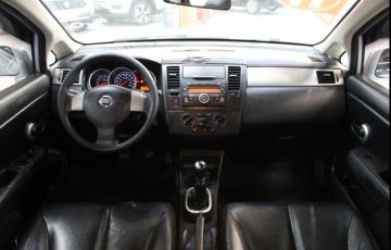 Nissan Tiida 1.8 Sedan 16v - Foto #4