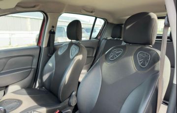 Renault Sandero 1.6 Stepway 8v - Foto #8