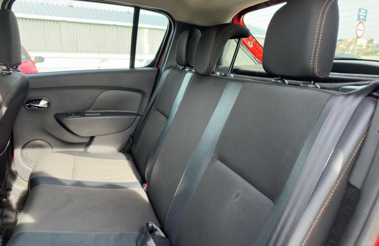 Renault Sandero 1.6 Stepway 8v - Foto #9