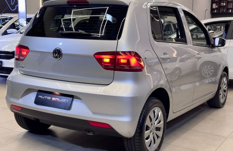 Volkswagen Fox 1.0 MPi Trendline 12v - Foto #6