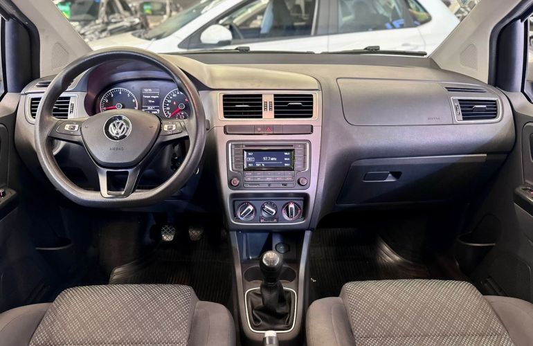 Volkswagen Fox 1.0 MPi Trendline 12v - Foto #8
