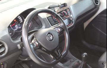 Volkswagen Up 1.0 170 TSi Total Connect - Foto #3
