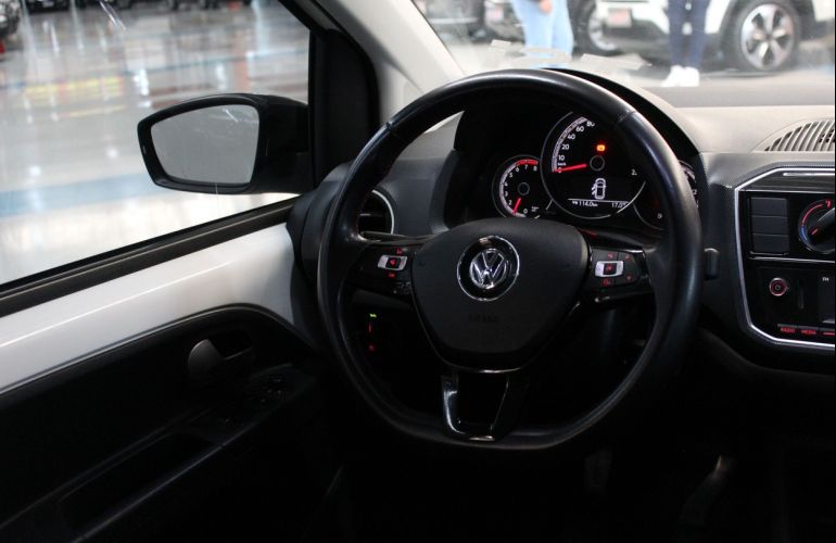Volkswagen Up 1.0 170 TSi Total Connect - Foto #8