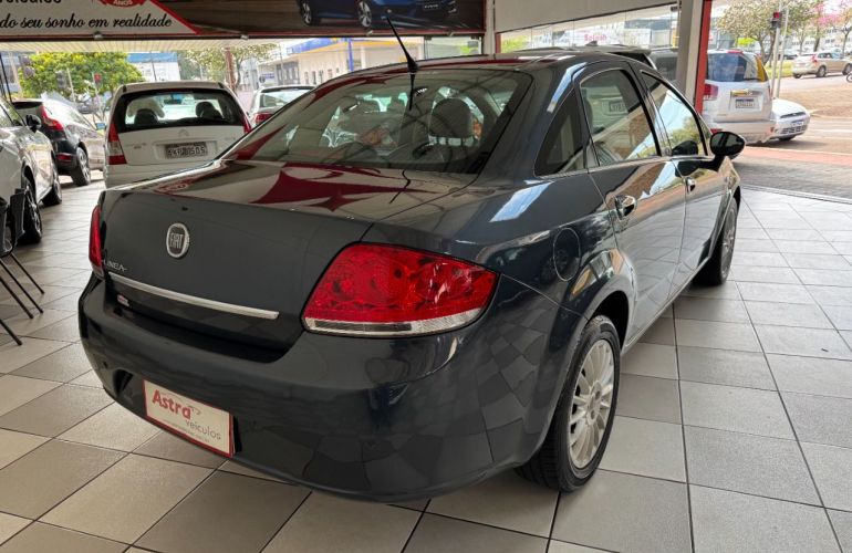 Fiat Linea HLX 1.9 16V (Flex) - Foto #7
