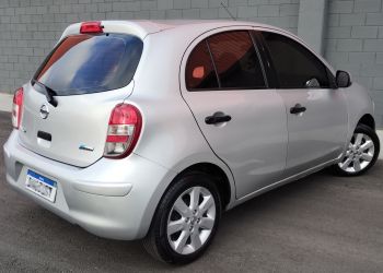 Nissan March 1.6 16V SV (Flex) - Foto #4