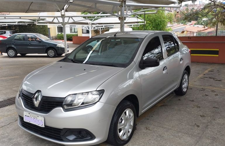 Renault Logan Authentique 1.0 12V SCe (Flex) - Foto #10