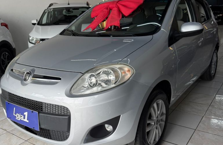 Fiat Palio Essence 1.6 16V (Flex) - Foto #1
