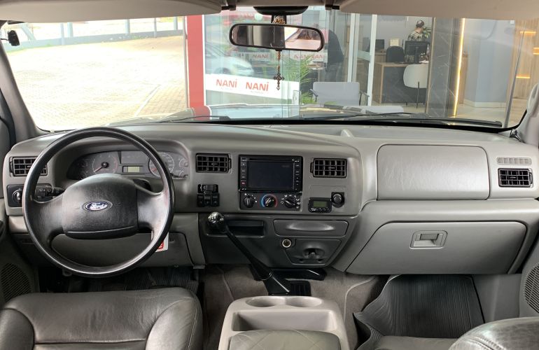 Ford F-250 XLT 4x2 3.9 (Cab Dupla) - Foto #5