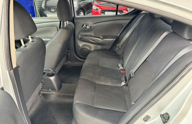 Nissan Versa 1.6 16V SV - Foto #3