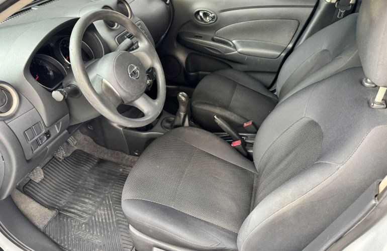 Nissan Versa 1.6 16V SV - Foto #4