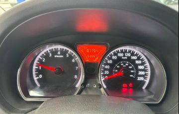Nissan Versa 1.6 16V SV - Foto #5
