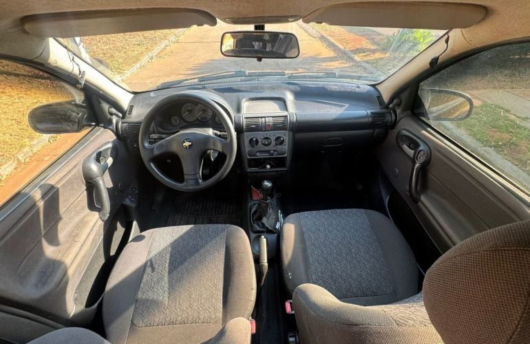 Chevrolet Classic 1.0 MPFi Life 8v - Foto #10