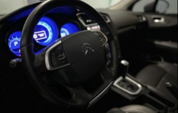 Citroën C4 Lounge Exclusive 1.6 THP (Aut) - Foto #2