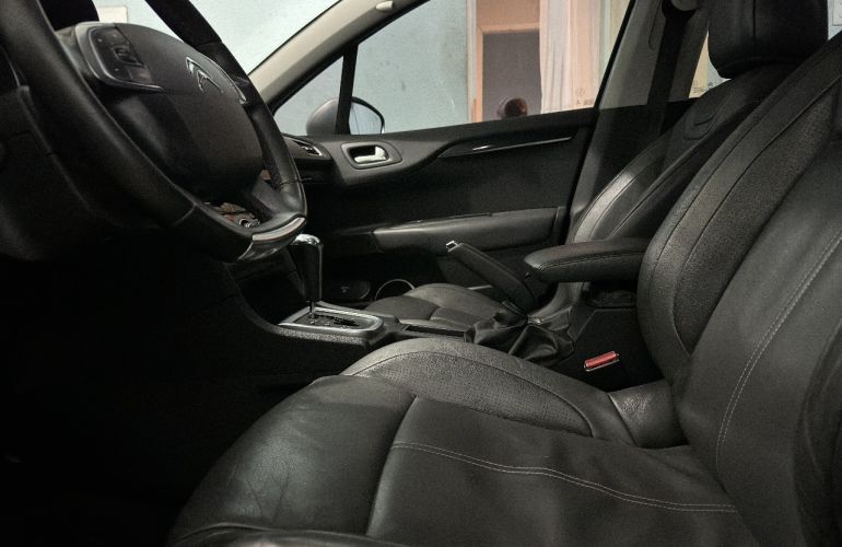Citroën C4 Lounge Exclusive 1.6 THP (Aut) - Foto #8
