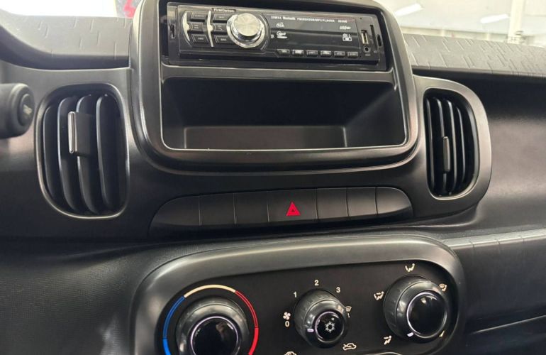 Fiat Mobi 1.0 8V Evo Like - Foto #6