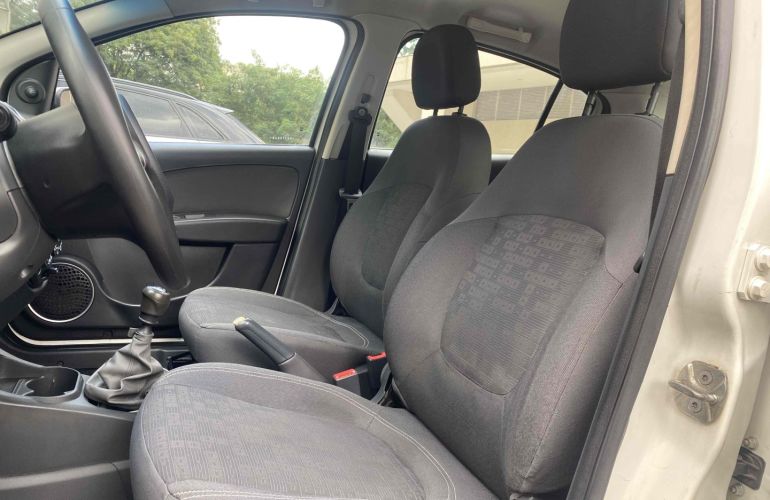 Fiat Palio Attractive 1.0 Evo (Flex) - Foto #8