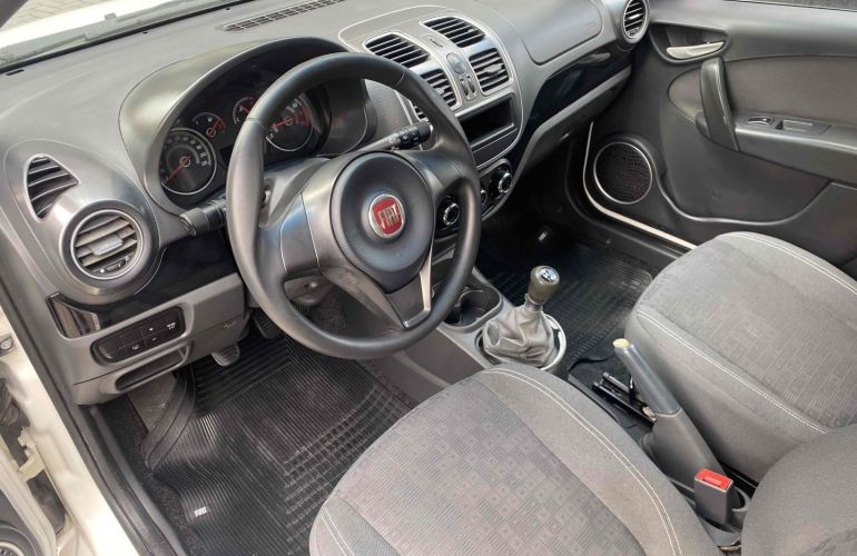 Fiat Palio Attractive 1.0 Evo (Flex) - Foto #10