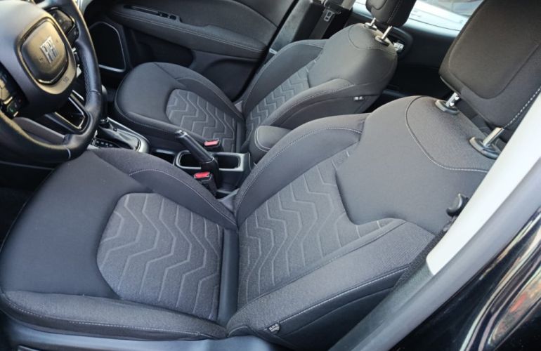 Fiat Toro 1.3 T270 Freedom (Aut) - Foto #10