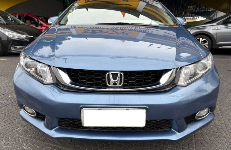 Honda Civic 1.8 LXS 16v - Foto #3