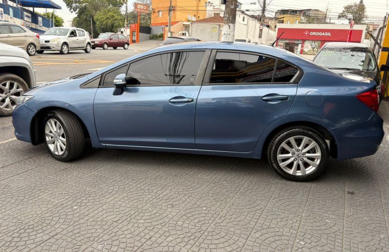 Honda Civic 1.8 LXS 16v - Foto #4