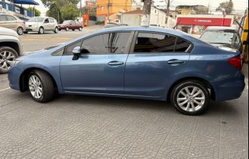 Honda Civic 1.8 LXS 16v - Foto #4