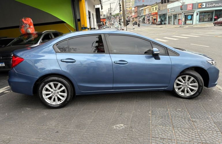 Honda Civic 1.8 LXS 16v - Foto #5