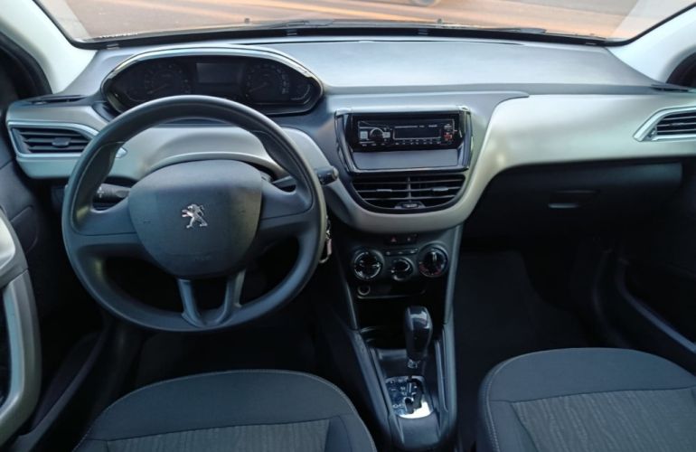 Peugeot 2008 1.6 Allure (Aut) - Foto #9