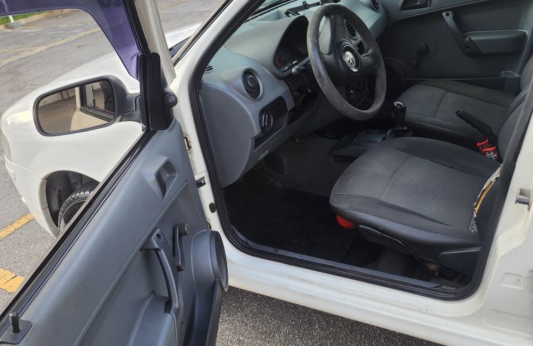 Volkswagen Gol 1.0 8V (G4)(Flex)4p - Foto #7