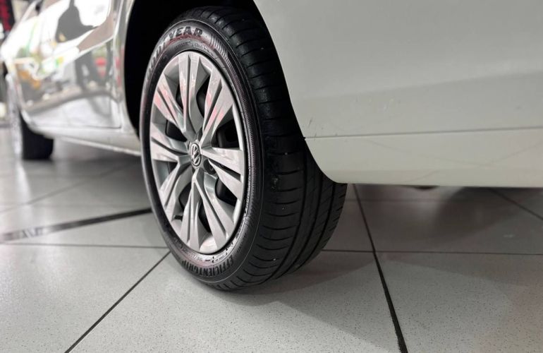 Volkswagen Voyage 1.0 12v MPi Totalflex - Foto #8