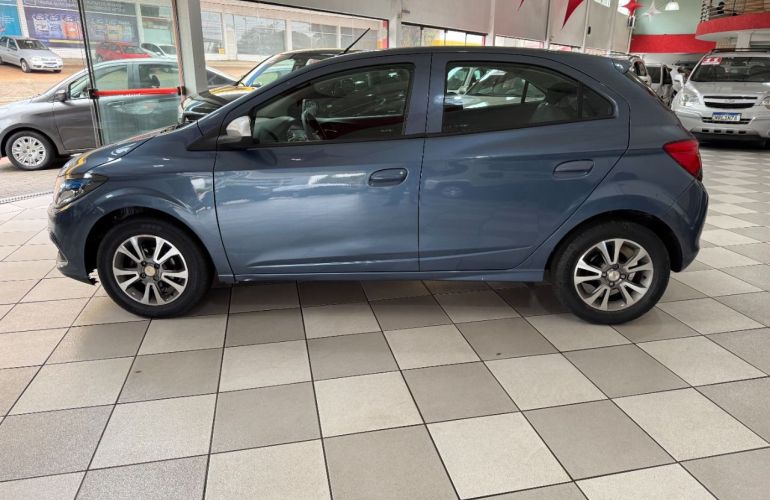 Chevrolet Onix 1.0 Loolapalooza SPE/4 - Foto #9