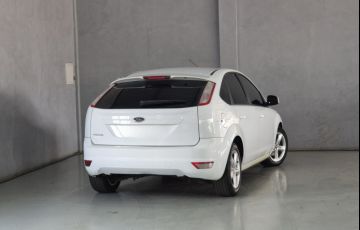 Ford Focus Hatch GL 1.6 16V (Flex) - Foto #3