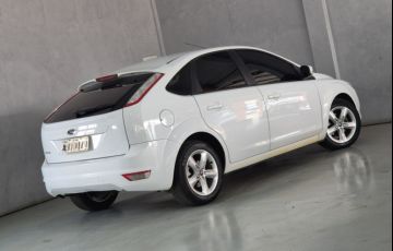 Ford Focus Hatch GL 1.6 16V (Flex) - Foto #4
