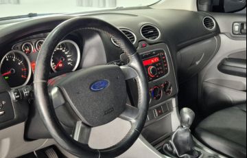 Ford Focus Hatch GL 1.6 16V (Flex) - Foto #5