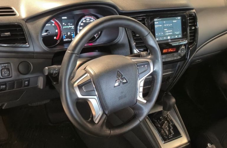 Mitsubishi L200 Triton 2.4 16V Turbo Sport Outdoor GLS CD 4p 4x4 - Foto #6