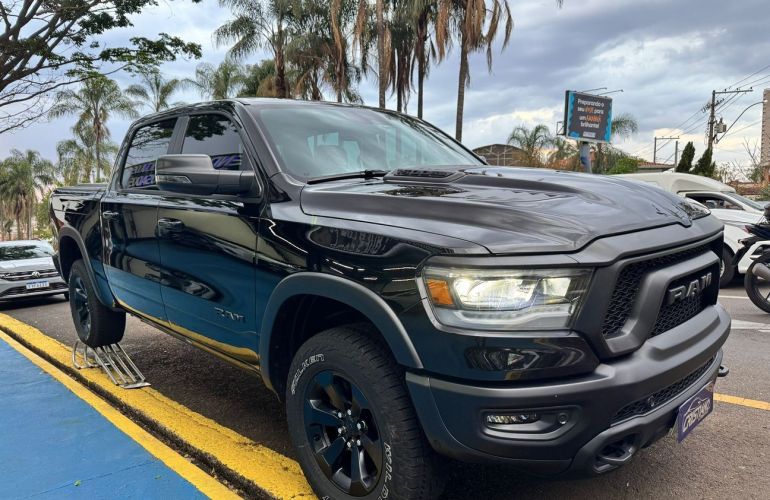 RAM 1500 5.7 V8 Rebel CD 4x4 - Foto #2