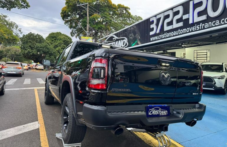 RAM 1500 5.7 V8 Rebel CD 4x4 - Foto #6