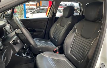 Renault Captur 2.0 16V Intense - Foto #5