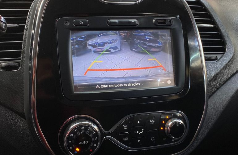 Renault Captur 2.0 16V Intense - Foto #7