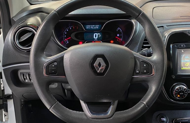 Renault Captur 2.0 16V Intense - Foto #8